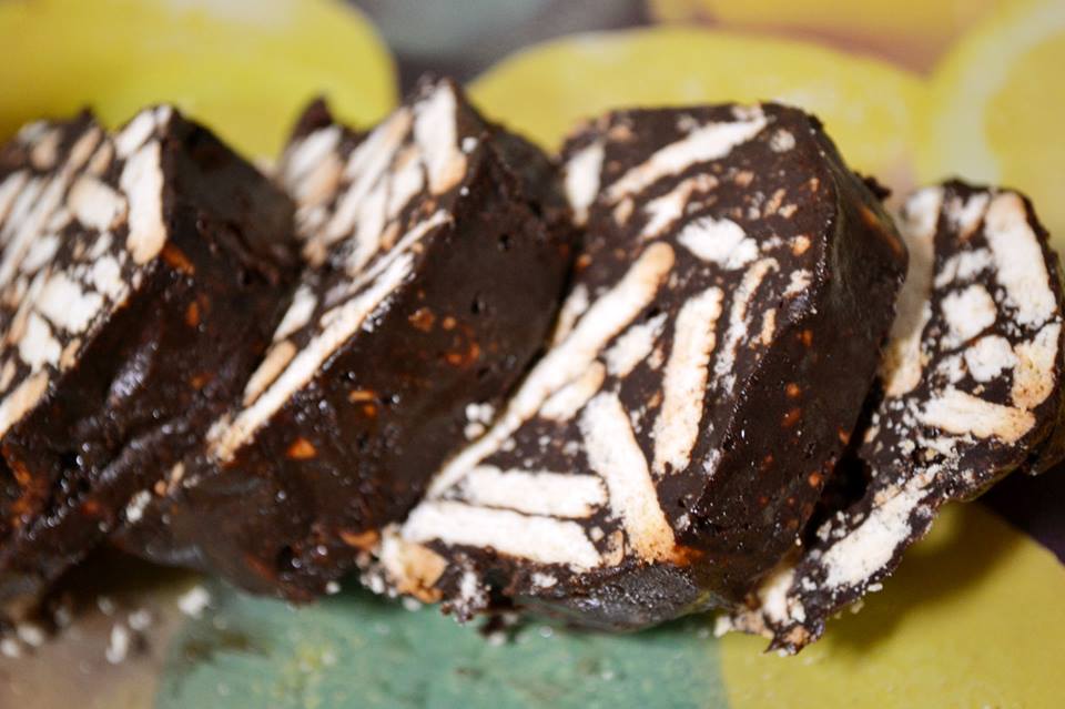 Suksseh or Chocolate Salami