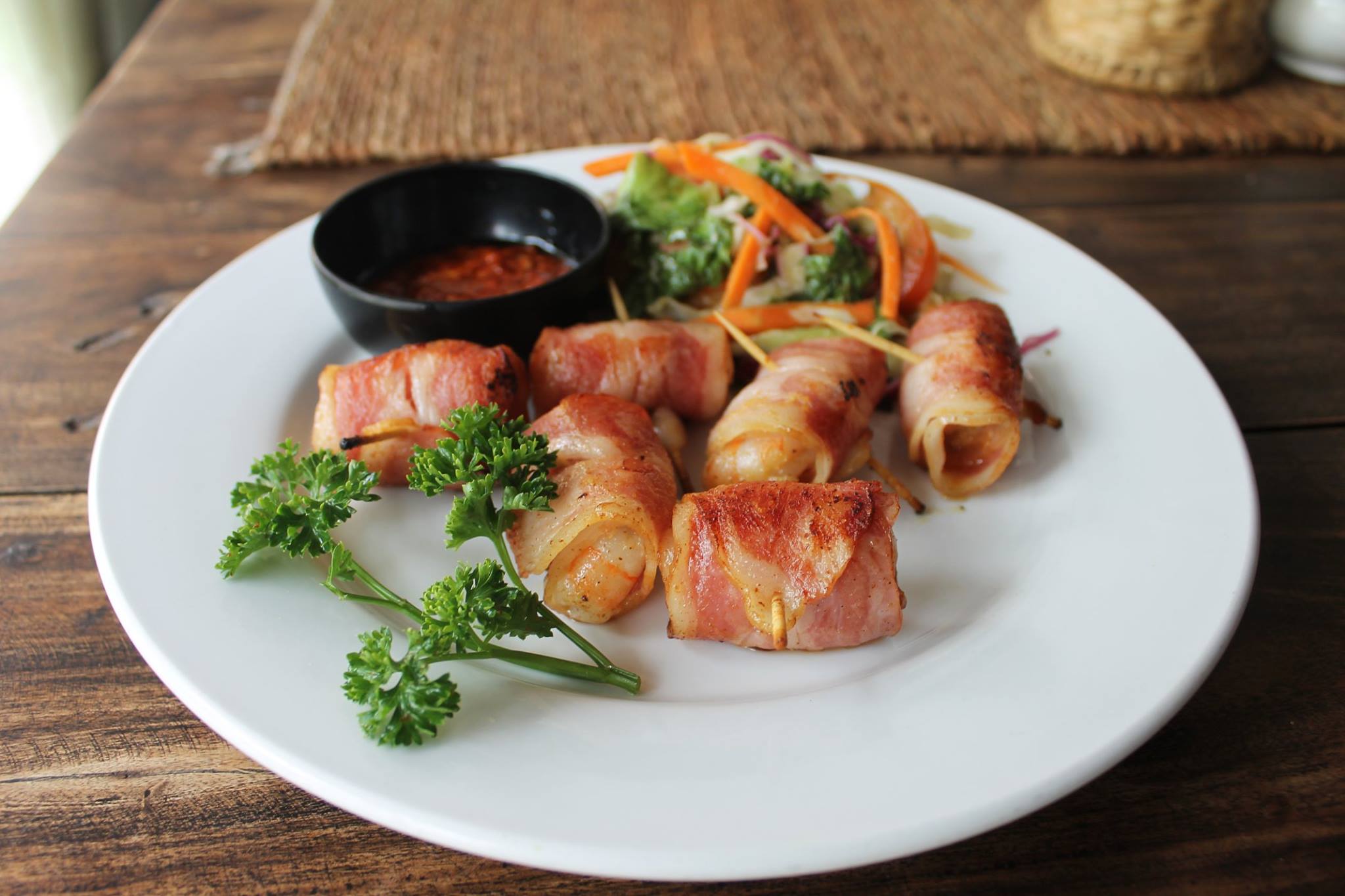bacon prawn rolls